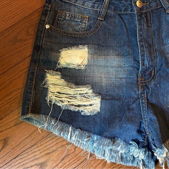 Distressed Denim Shorts - Picture 4 of 4